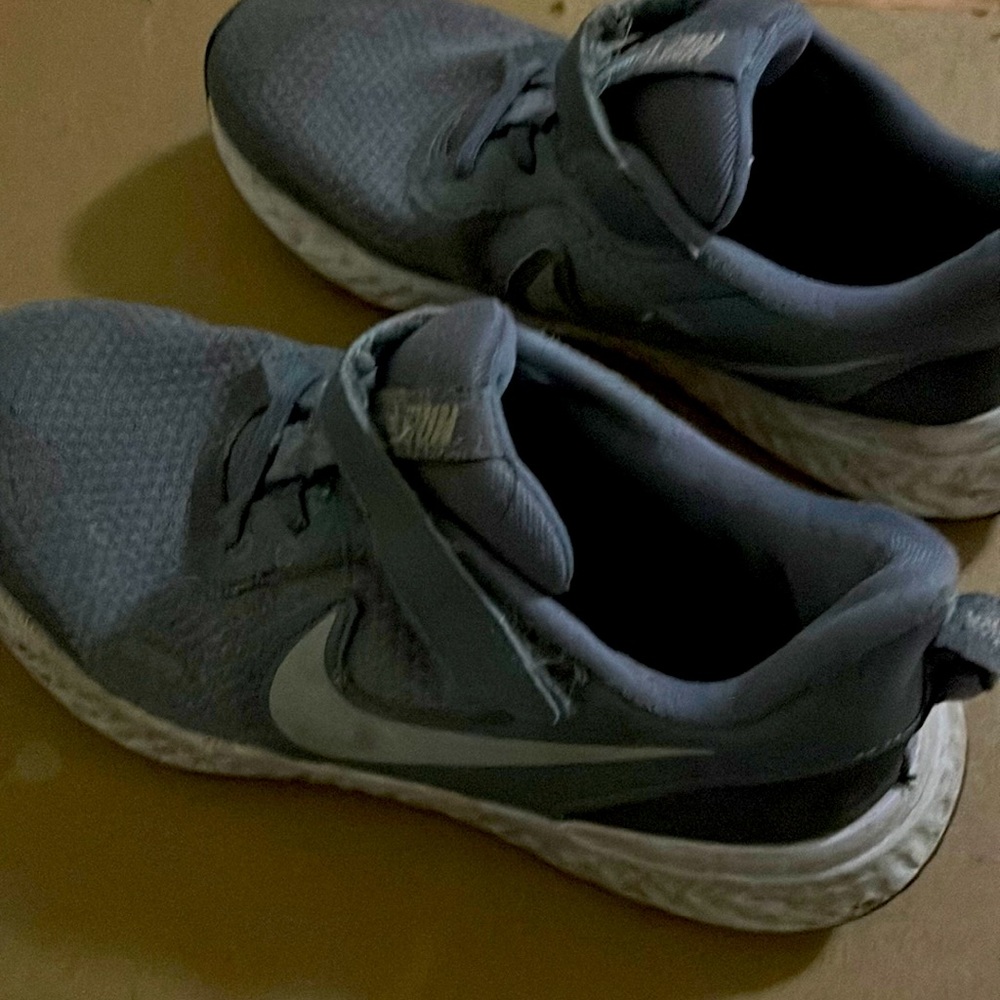 Gray nikes